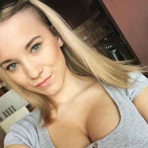 Pourquoi ma coloc a le droit et pas moi ? Émilie - rencontre-Teen-Le Mans